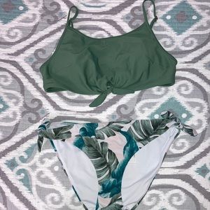 Hollister 2 piece swim suit size large